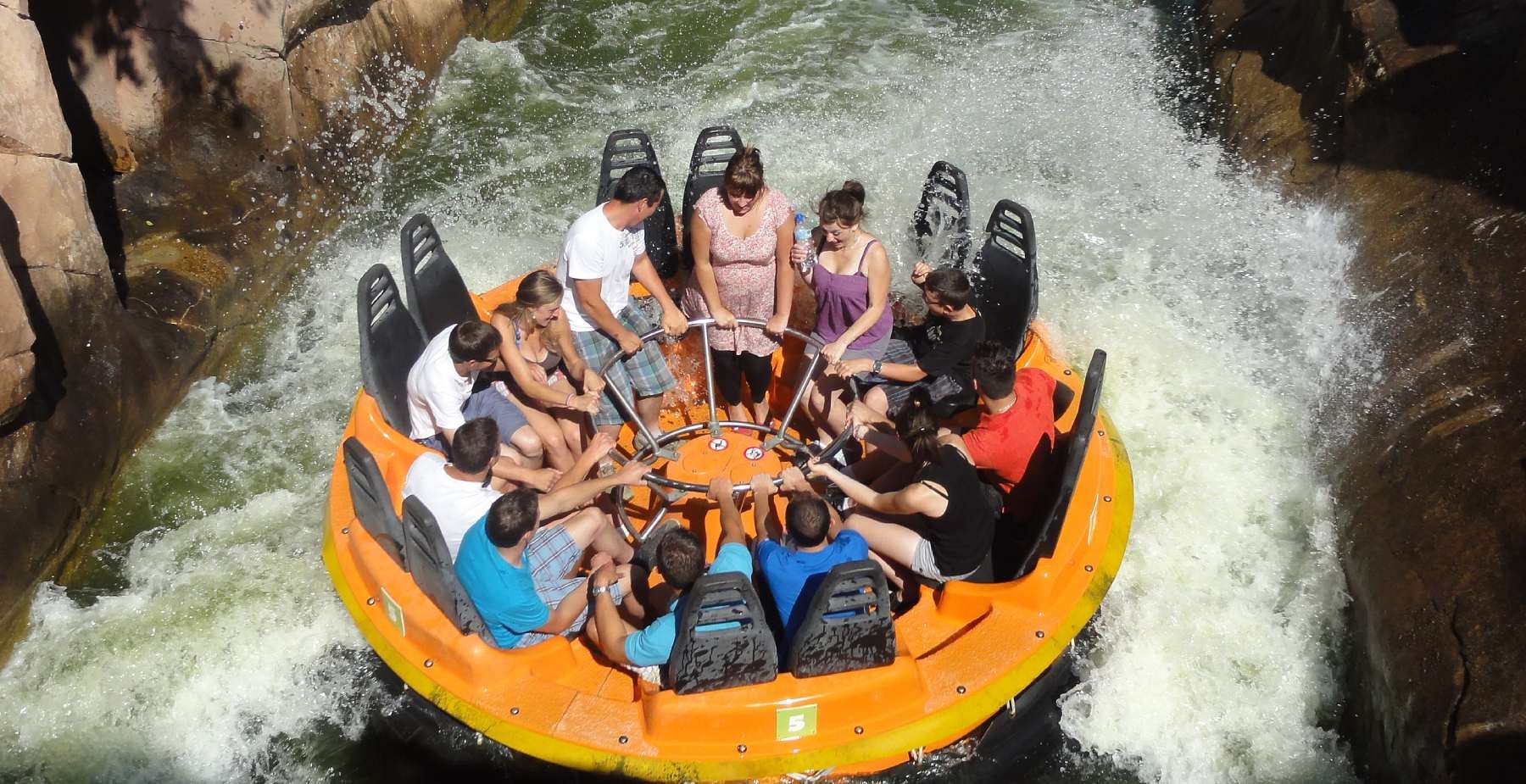 attraction aquatique walibi agen